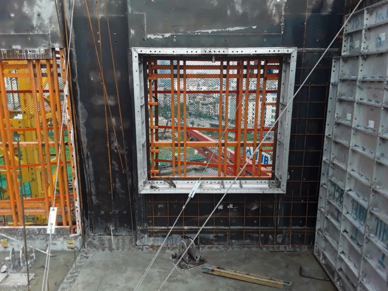 Coffa nhôm ở D'Capitale Trần Duy Hưng có gì hay? 7 hệ cốp pha trượt