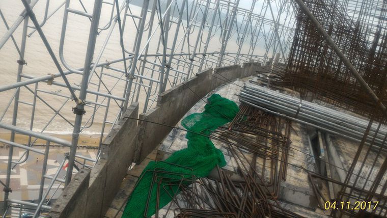 Khi AluForm đương đầu với bão Damrey 2 Khi AluForm đương đầu với bão Damrey 1
