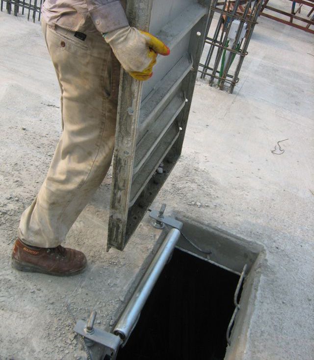 Slab box form & máy nâng cốp pha nhôm tự động 3 Slab box form & máy nâng cốp pha nhôm tự động 2