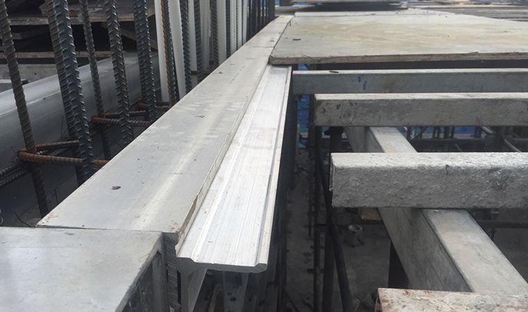 Phương án kết nối giữa coffa nhôm và ván khuôn gỗ (P.1) 5 liên kết cốp pha nhôm và ván