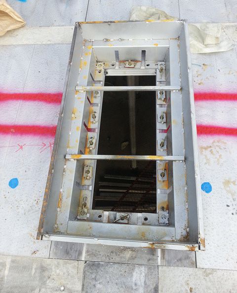 Slab box form & máy nâng cốp pha nhôm tự động 2 Slab box form & máy nâng cốp pha nhôm tự động 1